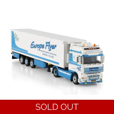 WSI TRUCK 1.50 Europe Flyer; DAF 95XF SUPER SPACE CAB 4X2 REEFER TRAILER - 3 AXLE title=